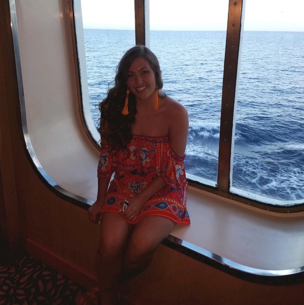 Meet your Posher, Natalie